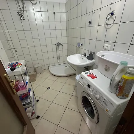 2 Minutes From Golem (Tirana)